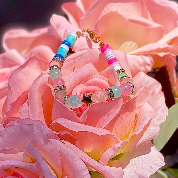 Cotton candy clay bead bracelet - Picture 1 of 2